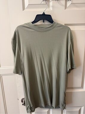 Bassiri Men's Short-Sleeve Crewneck Tee in Sage Green